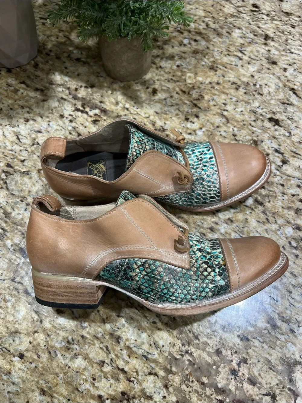 Freebird Mabel Turqouise Multi Leather Snakeskin Oxford Shoes 8